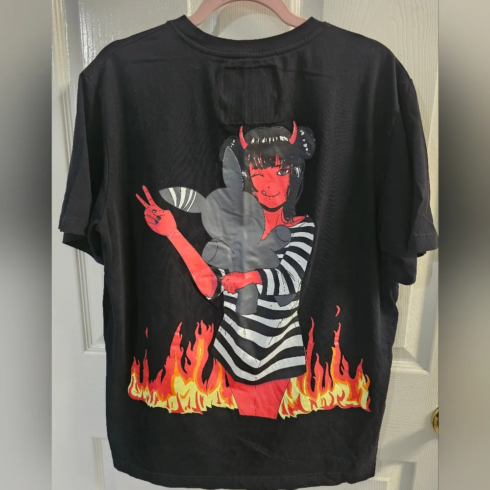 Praying Rabbit Graphic Tees - Picture 5 of 6